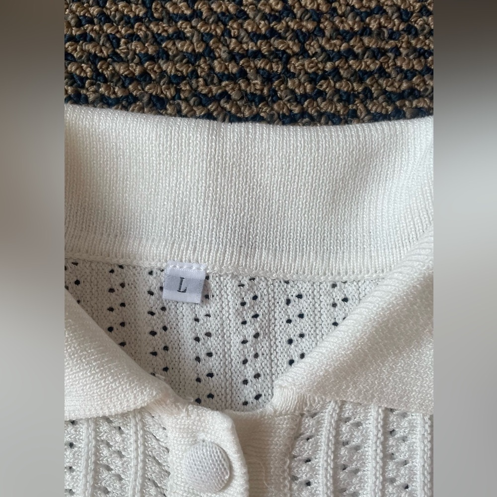 White Button-Up Knit Top - Picture 4 of 4
